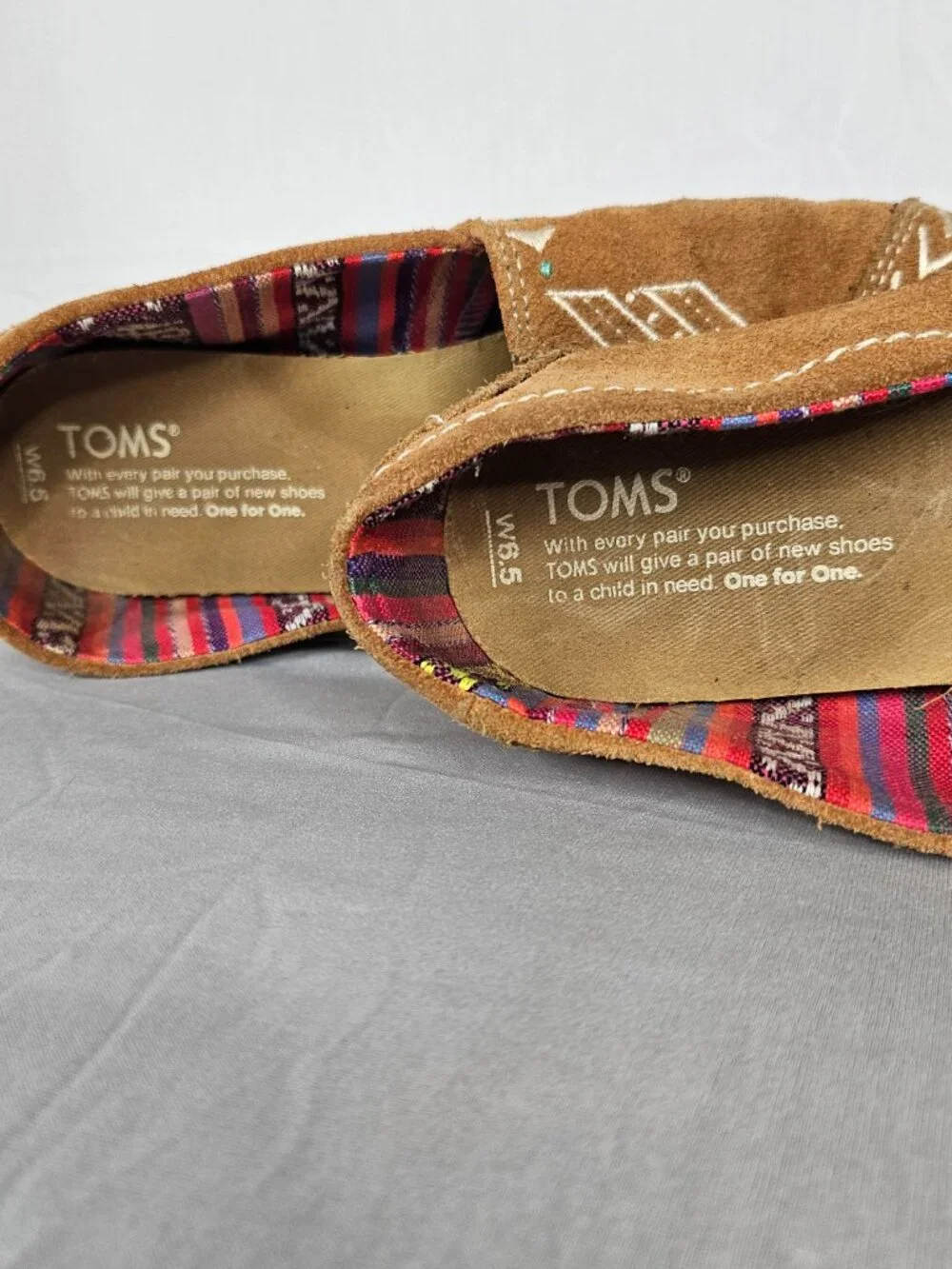 TOMS Embroidered Slip-On Flats | Boho Festival Shoes | Tan | Size 6.5
